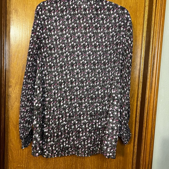 Cabi Pleated Floral Mock Neck Blouse Style 3952, XL - Picture 5 of 8